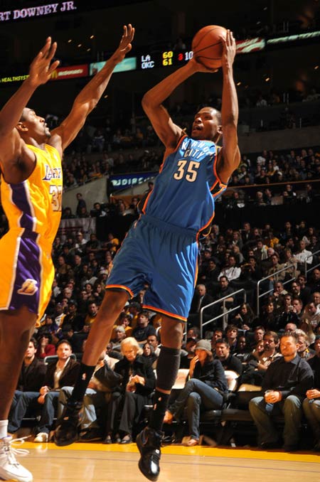 内姆哈德称从小是威少球迷，雷霆是其最爱球队之一（内姆哈德：自小迷威少，雷霆是其最爱球队之一）