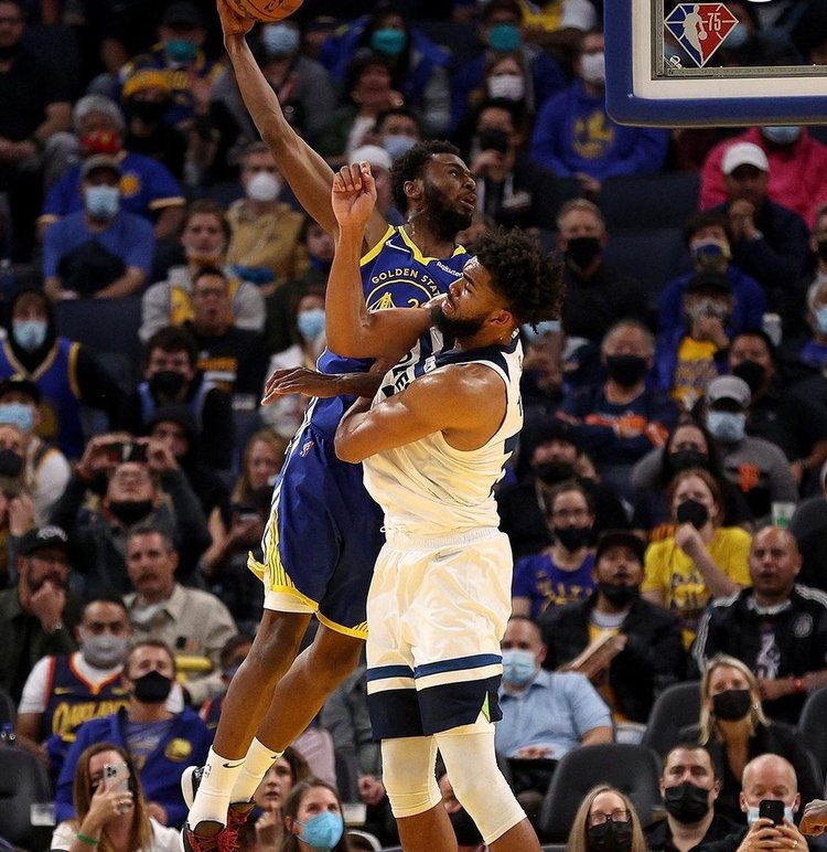 国足12年12大时刻：长沙保卫战、奇迹逃生、全村希望在列（国足12年12个高光时刻：长沙保卫战、奇迹逃生与全村希望）