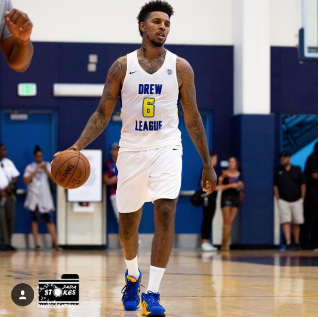 那不勒斯vs尤文图斯前瞻：那不勒斯伤兵满营 主场难擒斑马（前瞻：那不勒斯伤病潮来袭，主场拿下尤文不易）