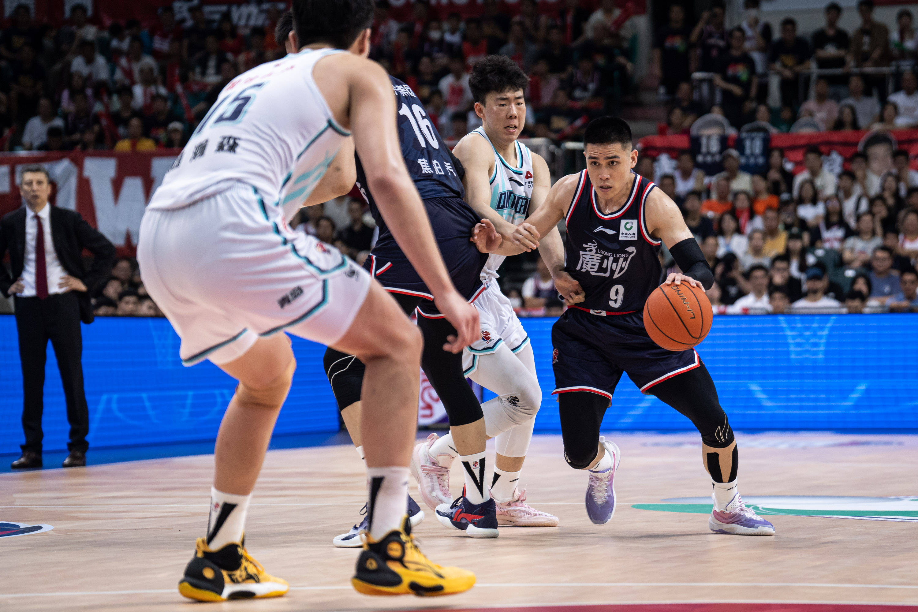 澳超战报：维迪奇救主，奥克兰FC主场1-1布里斯班狮吼（澳超战报：维迪奇绝平，奥克兰FC主场1-1战平布里斯班狮吼）