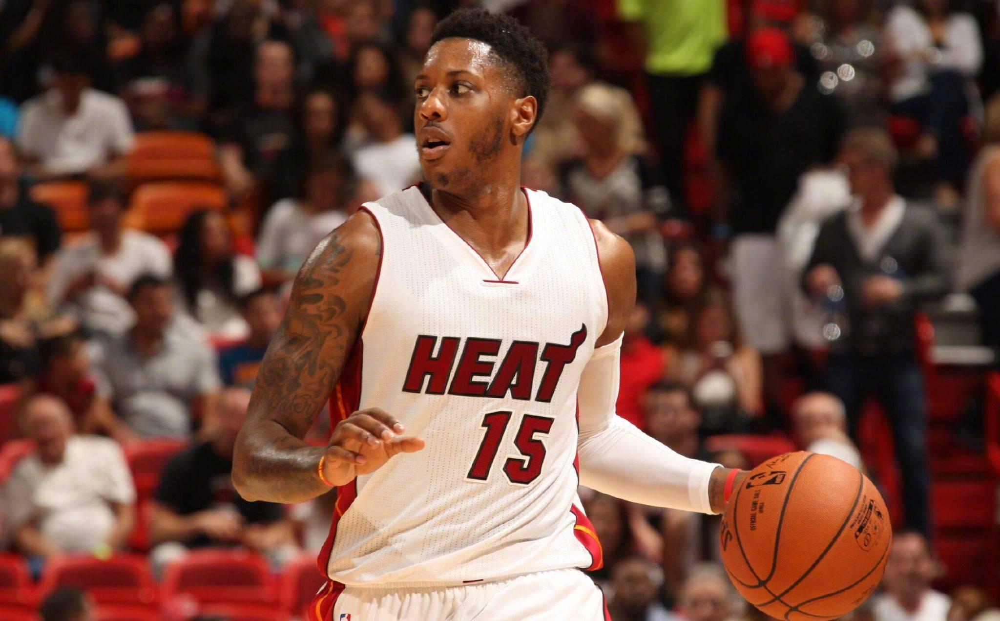 中超球队阵容分析：武汉三镇近期变化,（武汉三镇阵容新动向：中超近期变化解析）