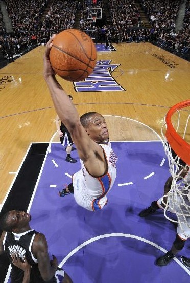 拜仁跟队：凯恩正在全力劝说格伊，希望他能选择加盟拜仁（拜仁队内消息：凯恩正全力说服格伊选择加盟拜仁）